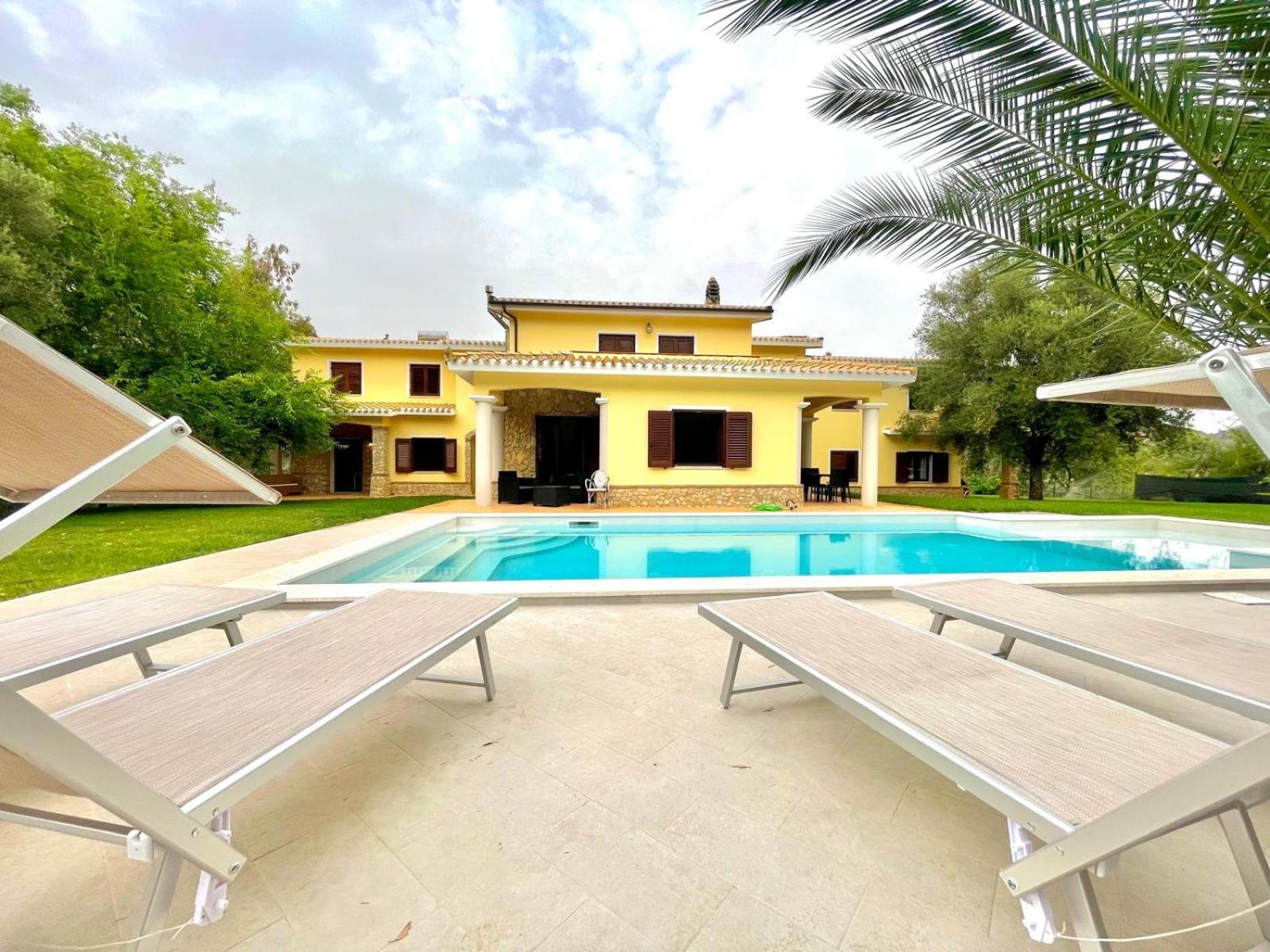 Villa With Pool Cardedu Exteriér fotografie