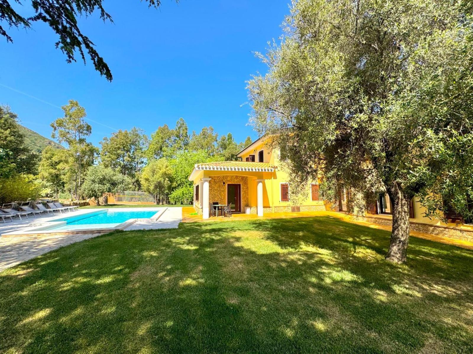 Villa With Pool Cardedu Exteriér fotografie