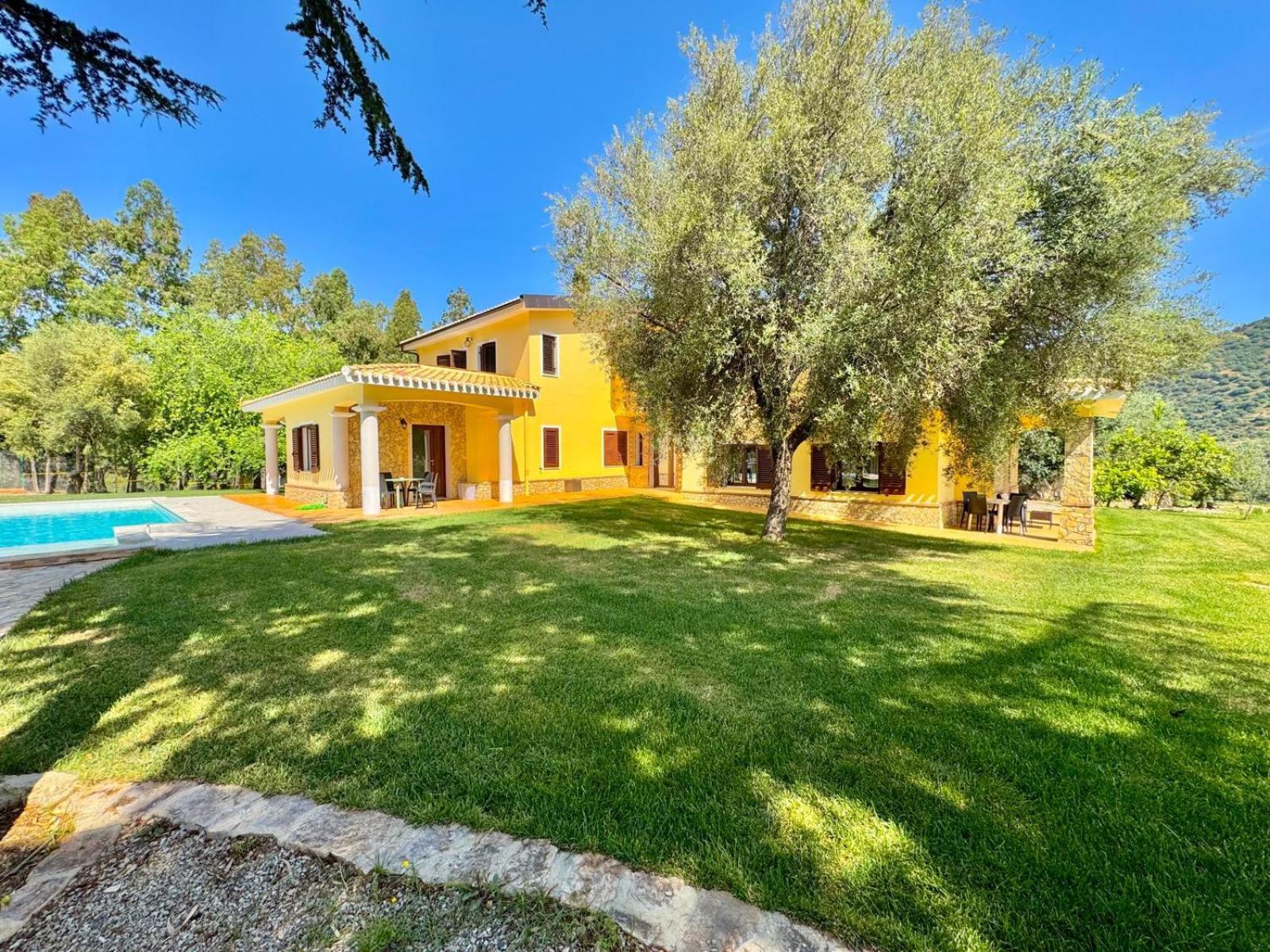 Villa With Pool Cardedu Exteriér fotografie